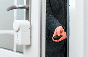 eQ-3 AG: Schlüssel waren gestern: Homematic IP macht Haustüren im Handumdrehen smart