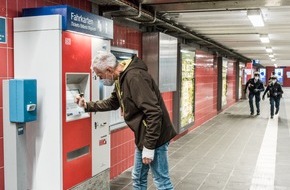 Bundespolizeiinspektion Erfurt: BPOLI EF: Fahrausweisautomat angegriffen - keine Beute, hoher Sachschaden