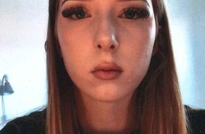 Polizei Bremen: POL-HB: Nr.: 0052--Polizei fahndet mit Fotos nach Kontobetr&uuml;gerin--