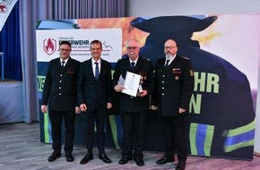 Feuerwehr Wenden: FW Wenden: Jahresdienstbesprechung der Feuerwehr Wenden