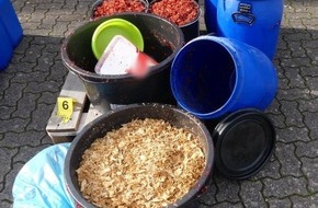 Zollfahndungsamt Frankfurt am Main: ZOLL-F: Illegale Produktionsstätte für Shisha-Tabak ausgehoben - Zollfahndung stellt rund 650 Kilogramm Tabak sicher - Haupttäter festgenommen