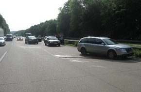 Polizeiinspektion Hildesheim: POL-HI: BAB 7, LK Hildesheim -- Verkehrsunfall mit vier beteiligten Fahrzeugen