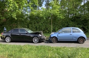Polizeiinspektion Stade: POL-STD: Zwei Verletzte bei Unfall in Buxtehude auf der Apensener Straße