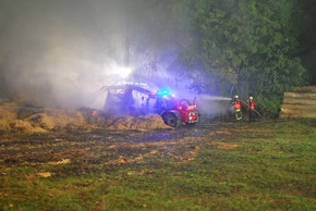 FW-MK: Strohballenbrand fordert 160 Einsatzkräfte