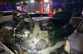 Polizeiinspektion Schwerin: POL-SN: Brand dreier Pkw in Schwerin, Polize ermittelt wegen des Verdachts der Brandstiftung und sucht Zeugen