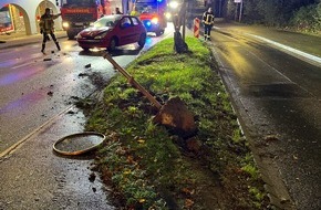 Polizei Aachen: POL-AC: Verkehrsunfall im Nordkreis - Fahrzeug überschlägt sich