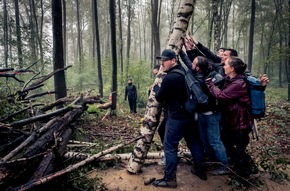 Presse-Info: Bildband FORST erscheint zum zehnten Jahrestag der Besetzung des Hambacher Waldes