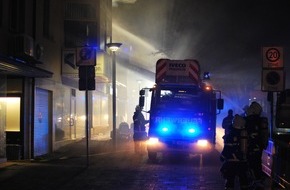 Feuerwehr Iserlohn: FW-MK: Nächtlicher Großbrand in der Iserlohner Innenstadt
