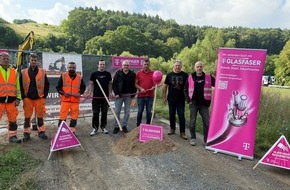 Deutsche Telekom AG: Spatenstich: Telekom startet Glasfaserausbau in Limburg in der Brückenvorstadt 2. Bauabschnitt