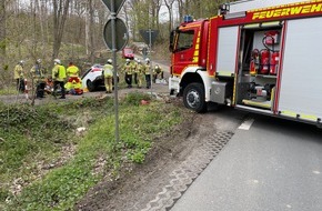 Freiwillige Feuerwehr Menden: FW Menden: Verkehrsunfall am Oesberner Weg - eine verletzte Person