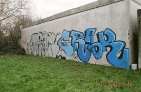 Polizeiinspektion Wilhelmshaven/Friesland: POL-WHV: Fahndungserfolg der Polizei Jever/ Schortens - Drei Tatverdächtige nach Sachbeschädigung durch Graffiti ermittelt