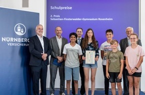 NÜRNBERGER Versicherung: 25 Jahre Landeswettbewerb Mathematik in Bayern: 8 Schulen und 13 herausragende Schüler ausgezeichnet