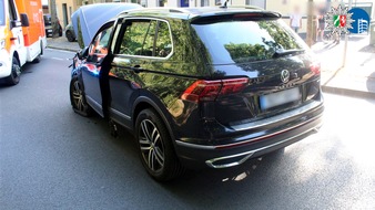 Polizeipr&auml;sidium Oberhausen: POL-OB: Was man im Stra&szlig;enverkehr offenbar alles dabeihat: Polizei entdeckt Waffenarsenal nach Verkehrsunfall