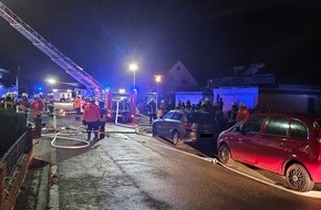 Polizeiinspektion Hildesheim: POL-HI: Garagen- und Wintergartenbrand an Einfamilienhaus