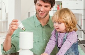 MEGAMAN Energiesparlampen - IDV GmbH: Megaman stellt Kritik an Energiesparlampen richtig / Energiesparlampen mit Amalgamtechnik und Splitterschutz sind sicher