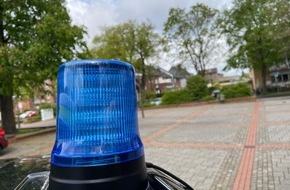 Kreispolizeibehörde Rhein-Kreis Neuss: POL-NE: Falsche Polizisten versuchen Autofahrer auszurauben