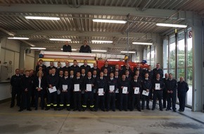 Feuerwehr Recklinghausen: FW-RE: Gemeinsame Pressemeldung: Zweiter Jahrgang schließt interkommunale Ausbildung zum Brandmeister ab