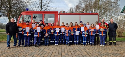 FFW Schiffdorf: Über 90 Jugendliche wandern durch Wehden - Winterwanderung mit vielen Teilnehmern