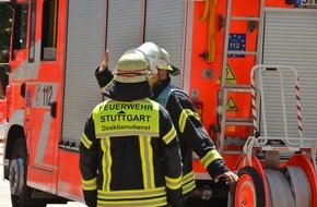 Feuerwehr Stuttgart: FW Stuttgart: Dachgeschosswohnung in Flammen