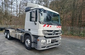 Kreispolizeibehörde Märkischer Kreis: POL-MK: Zeugensuche nach LKW-Diebstahl