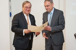 Erzbistum Paderborn: Armin Laschet erhält Wilhelm-Weber-Preis 2025 - Auszeichnung für besonderes Engagement in der Christlichen Gesellschaftslehre in der Kommende Dortmund