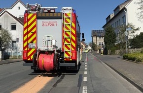 Feuerwehr Detmold: FW-DT: Ölspur im Feierabendverkehr sorgt für Verkehrsbehinderungen