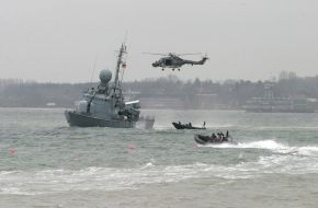 Presse- und Informationszentrum Marine: Deutsche Marine - Pressemeldung/Pressetermin: Startschuss für größtes Marinemanöver des Jahres in der Ostsee - "Northern Coasts 2009"