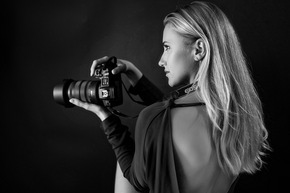 PRESSE-EINLADUNG zur ELORA Fashion Show 2026 und zu den offiziellen Casting-Terminen im Hotel AVANI Frankfurt City