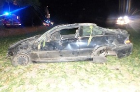 Polizei Minden-Lübbecke: POL-MI: Auto steht mit laufendem Motor auf Acker: Suche nach Insassen verläuft ergebnislos