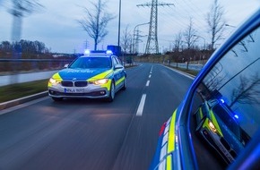 Polizei Mettmann: POL-ME: Nach Firmeneinbruch Fahrzeug entwendet - Ratingen - 2109003