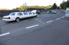 Kreispolizeibehörde Oberbergischer Kreis: POL-GM: 290619-614 Verkehrsunfall mit Personenschaden

64-jähriger Autofahrer erlitt bei Kollision schwere Verletzungen