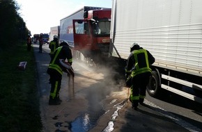 Feuerwehr Schwelm: FW-EN: Verkehrsunfall auf der BAB 1 mit drei LKW