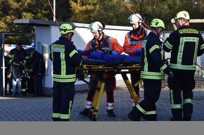 FW Wenden: Jahresabschlussübung der Feuerwehr Wenden