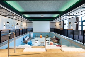 Swimming Pool wird New-Work-Space
