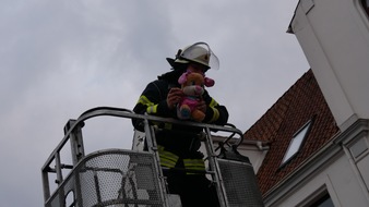 Freiwillige Feuerwehr Celle: FW Celle: Kuscheltiere gerettet