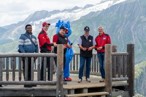 Geologie live am Grossen Aletschgletscher: der neue Geologiesteg Moosfluh ist eröffnet!