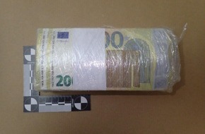 Polizei Köln: POL-K: 220128-3-K Spezialkräfte nehmen mutmaßliche Betrüger fest - Falschgeld sichergestellt
