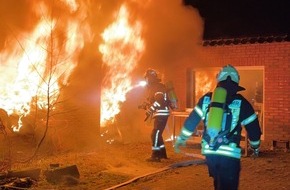 Kreisfeuerwehrverband Segeberg: FW-SE: Gebäudebrand in Kisdorf