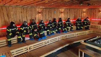 Freiwillige Feuerwehr Celle: FW Celle: Feuerwehrausbildung in der Sauna