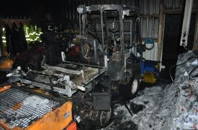 Polizeiinspektion Nienburg / Schaumburg: POL-NI: Arbeitsmaschine in Halle gerät in Brand - vermutlich technischer Defekt -Bild im Download-