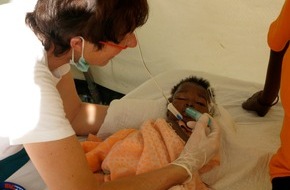 nph Kinderhilfe Lateinamerika e.V.: Hilfe für Cholerapatienten in Haiti / action medeor und nph deutschland kooperieren (BILD)