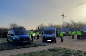 Polizeidirektion Bad Segeberg: POL-SE: A 20/ Weede - Polizei-Autobahn- und Bezirksreviere unterstützen beim Erlernen der praktischen Polizeiarbeit