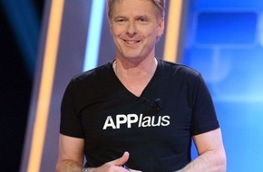 ARD Das Erste: Das Erste / Das "Quizduell" ist zurück! Jörg Pilawa präsentiert neue Folgen der weltweit ersten interaktiven Quizshow / Ab 2. Februar 2015, montags bis freitags um 18.00 Uhr im Ersten (FOTO)