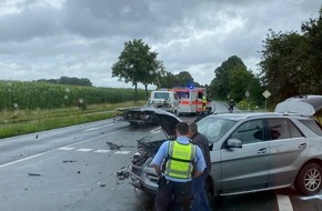 Feuerwehr Schermbeck: FW-Schermbeck: Verkehrsunfall mit zwei PKW