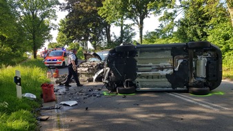 Feuerwehr Mülheim an der Ruhr: FW-MH: Zwei Verletzte nach Verkehrsunfall auf der Mendener Straße