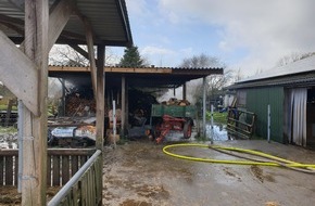 Kreisfeuerwehrverband Rendsburg-Eckernförde: FW-RD: Holzschuppenbrand auf landwirtschaftlichen Hof in Seefeld (Kreis Rendsburg-Eckernförde) Feuerwehren verhindern Schlimmeres