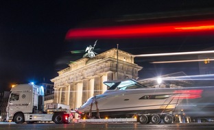 Messe Berlin GmbH: "Mit dem Boot durch Berlin" mal anders