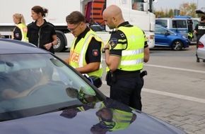 Polizeidirektion Osnabrück: POL-OS: Großkontrolle auf der A 30 bei Melle - Drogen im Wert von über 15.000 Euro (FOTOS)