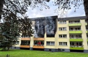 Feuerwehr Gladbeck: FW-GLA: Abschließende Pressemitteilung: Wohnungsbrand mit Menschenleben in Gefahr