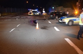 Kreispolizeibehörde Herford: POL-HF: Verkehrsunfall mit Verletzten  -
Unaufmerksamer Fahrer überfährt rote Ampel